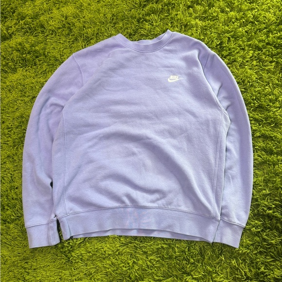 Women’s Lavender Oversized Nike Crewneck - Picture 1 of 3